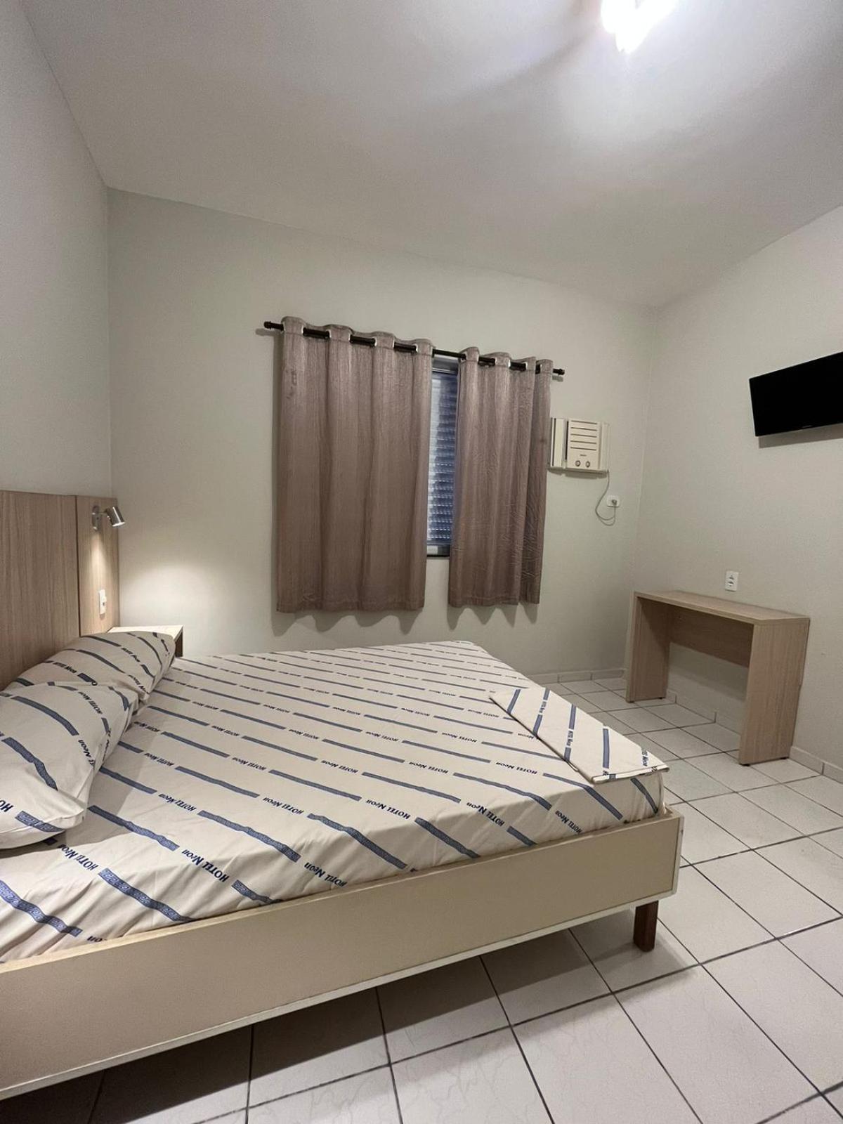 Hotel Neon - Proximo A 25 De Marco, Bom Retiro E Bras, A 2Min Do Mirante Sampa Sky E Pista De Skate Anhangabau São Paulo Zewnętrze zdjęcie