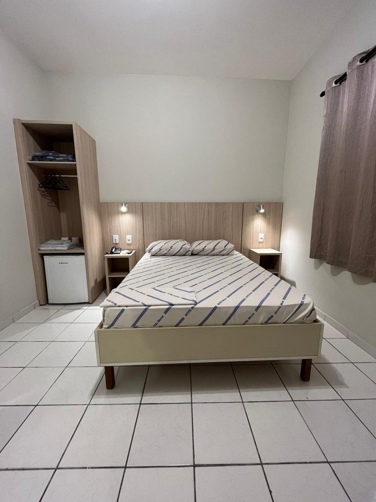Hotel Neon - Proximo A 25 De Marco, Bom Retiro E Bras, A 2Min Do Mirante Sampa Sky E Pista De Skate Anhangabau São Paulo Zewnętrze zdjęcie