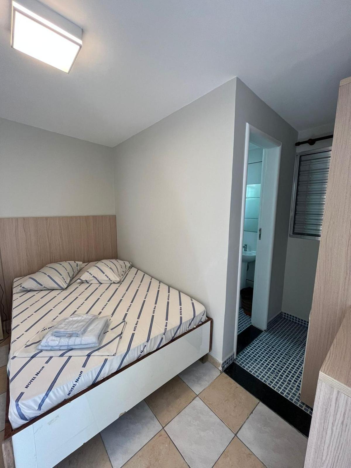 Hotel Neon - Proximo A 25 De Marco, Bom Retiro E Bras, A 2Min Do Mirante Sampa Sky E Pista De Skate Anhangabau São Paulo Zewnętrze zdjęcie